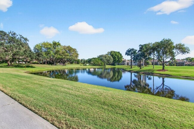 Building Photo - 2512 Coco Plum Blvd