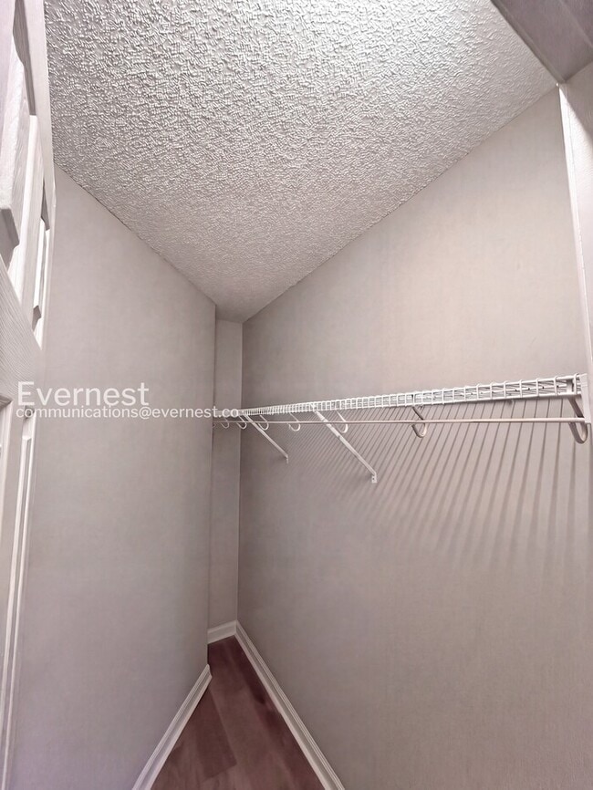 Building Photo - 1356 Mistletoe Ridge Pl NW