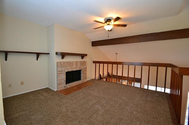 Building Photo - 13026 Wirevine Ln