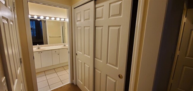 Building Photo - 3797 Piney Grove Dr