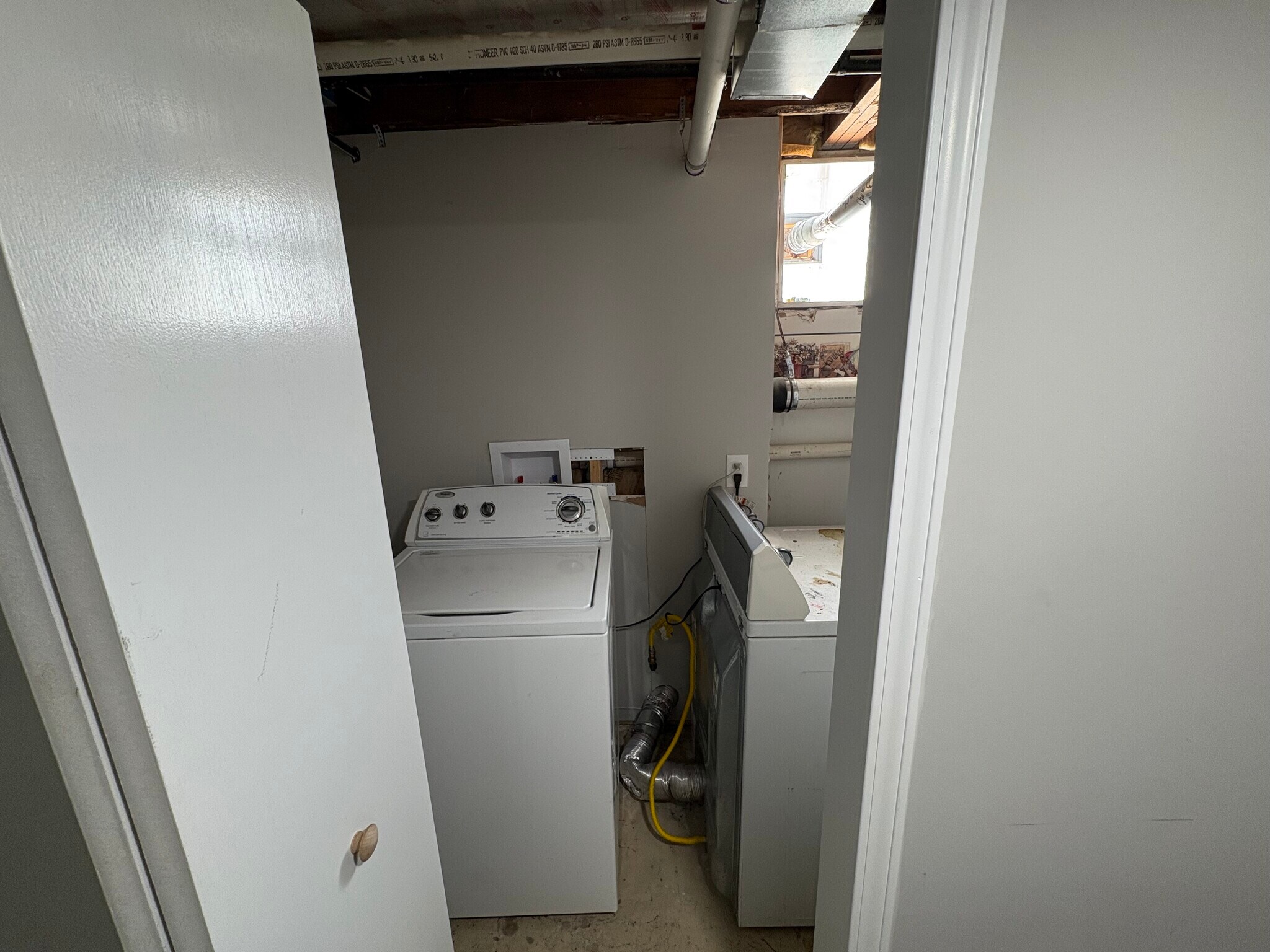 In-unit washer and dryer - 2005 Interurban Rd