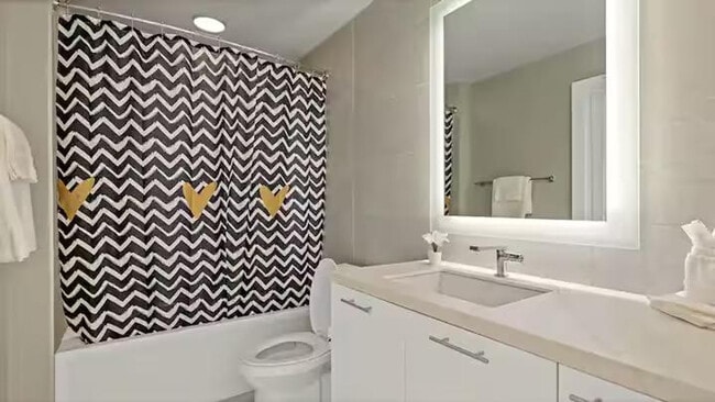 Building Photo - 1815 6th St NW