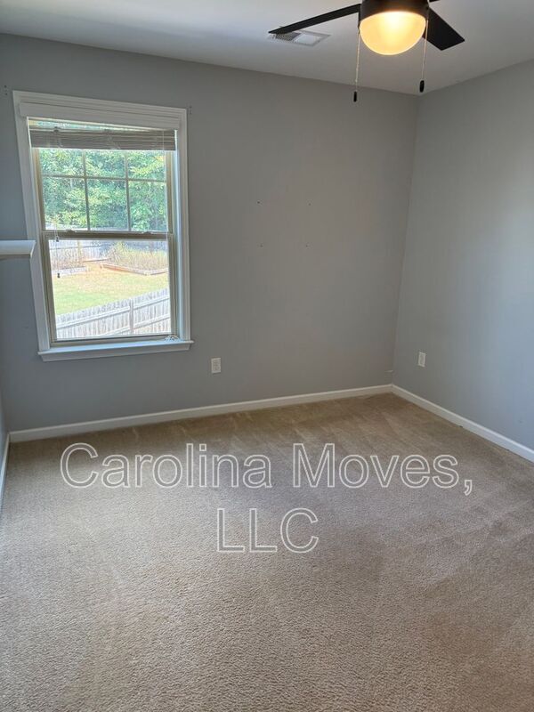 Building Photo - 123 Dunnsmore Dr