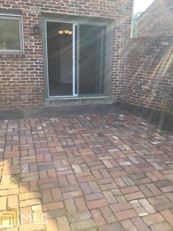 Building Photo - 3121 Colonial Way