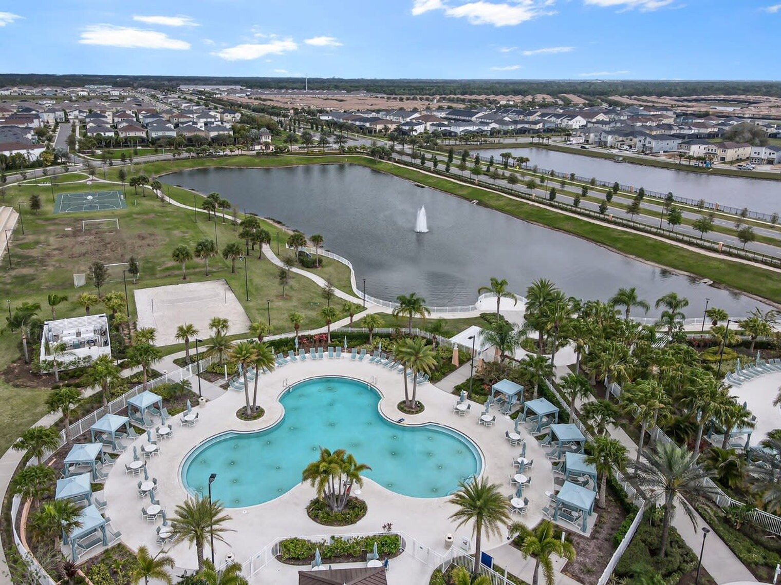 Building Photo - 1828 Tropical Palms Cir