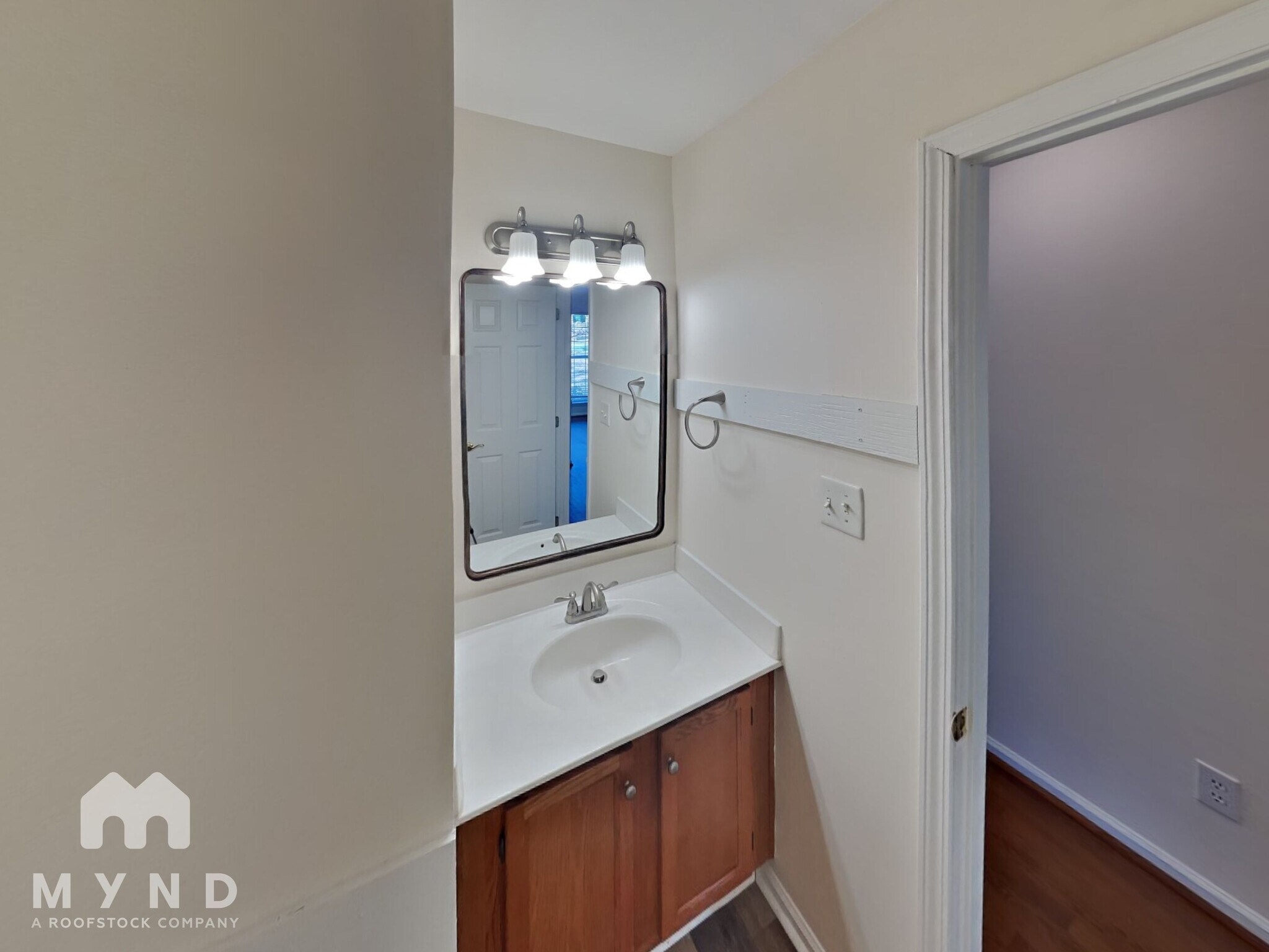 Building Photo - 10002 Gardendale Ct