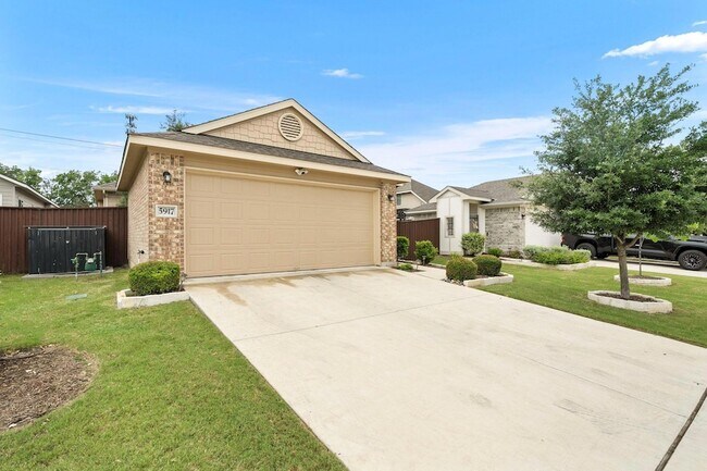 Building Photo - 5917 Principale Dr