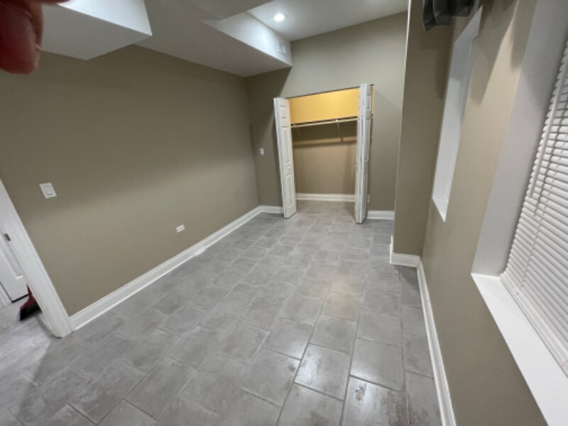 Building Photo - 3342 W Douglas Blvd