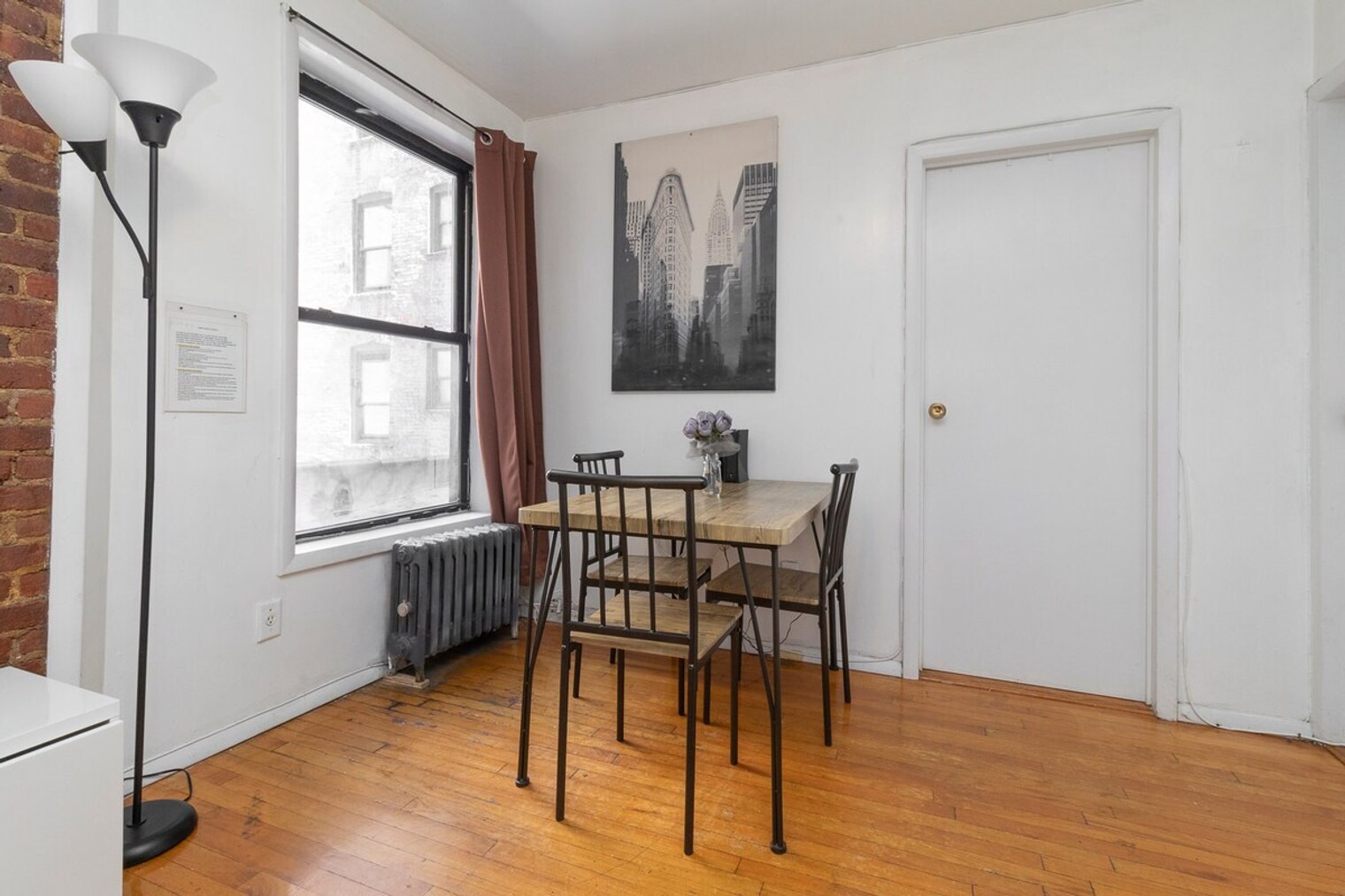 Building Photo - 316 E 96th St