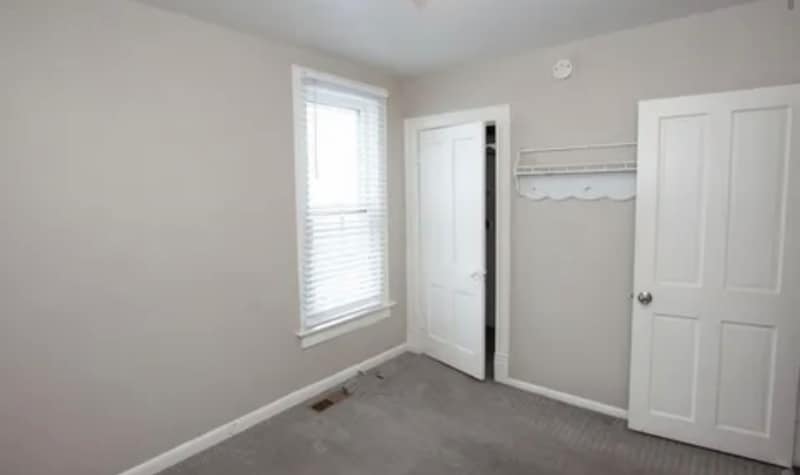 Building Photo - 208 Lincoln St