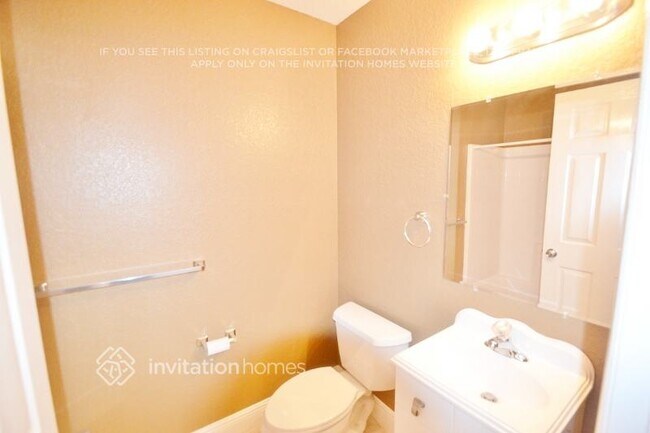 Building Photo - 4810 Red Rooster Rd