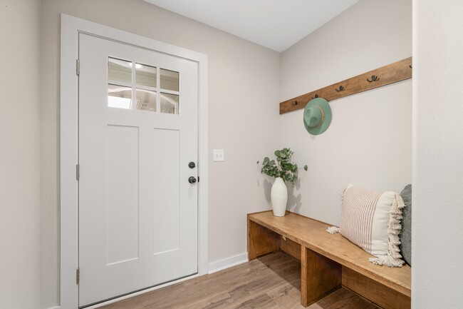 Building Photo - 12717 W Cowboy St