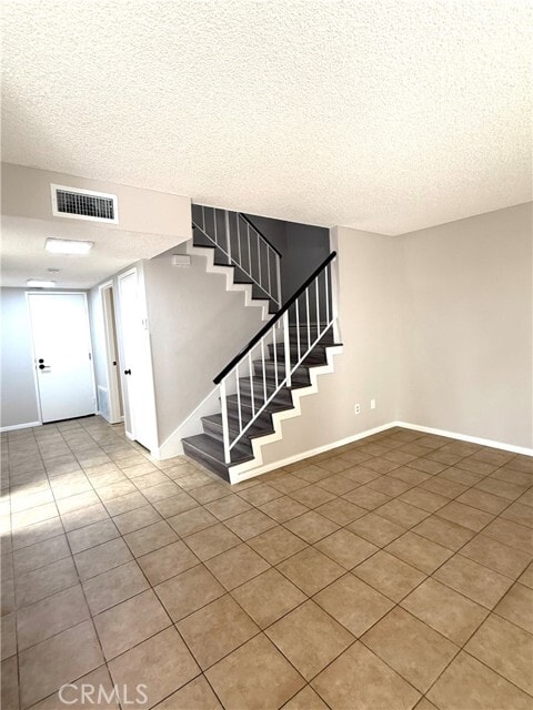 Building Photo - 2664 Bernardo Cir