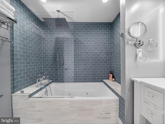 Building Photo - 11701 Winterset Terrace