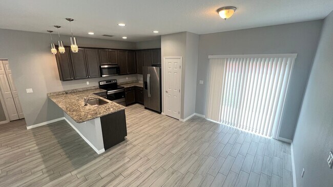 Building Photo - Beautiful 3 Bedroom, 2 Bathroom Home in Palm Bay!!