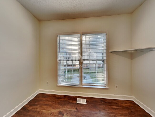 Building Photo - 1900 Spanish Bay Ct