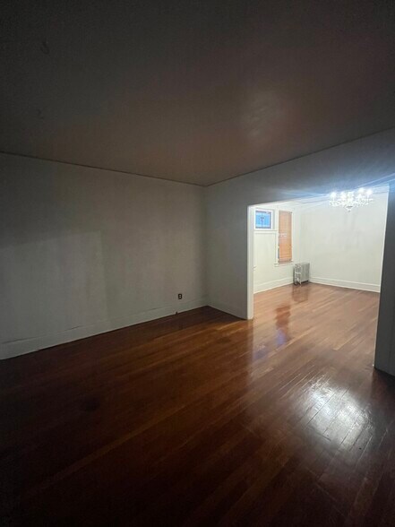 Building Photo - 577 Tremont Ave