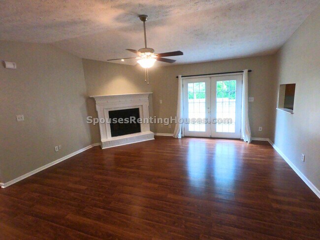 Building Photo - 7648 Camberwood Dr