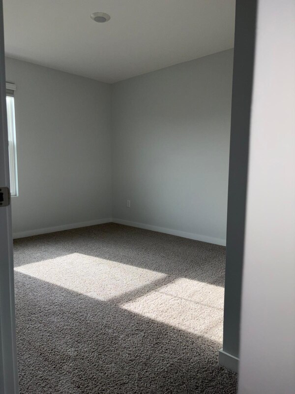 Building Photo - 7055 Blackmer Ridge Blvd