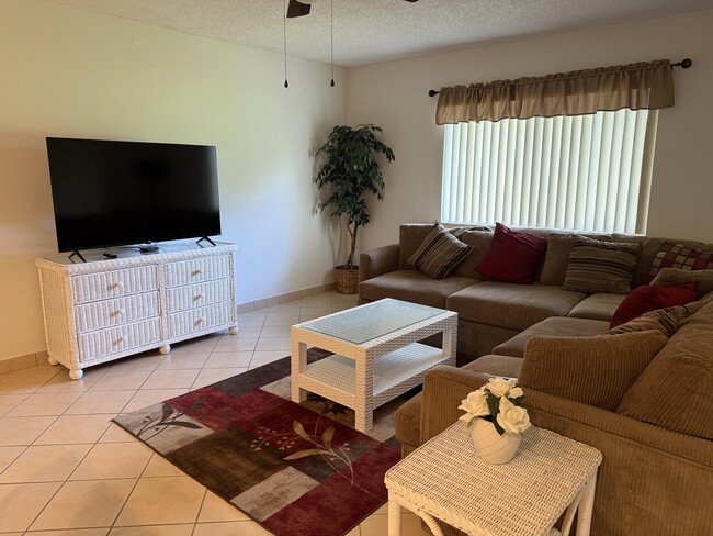 Building Photo - 14648 Bonaire Blvd