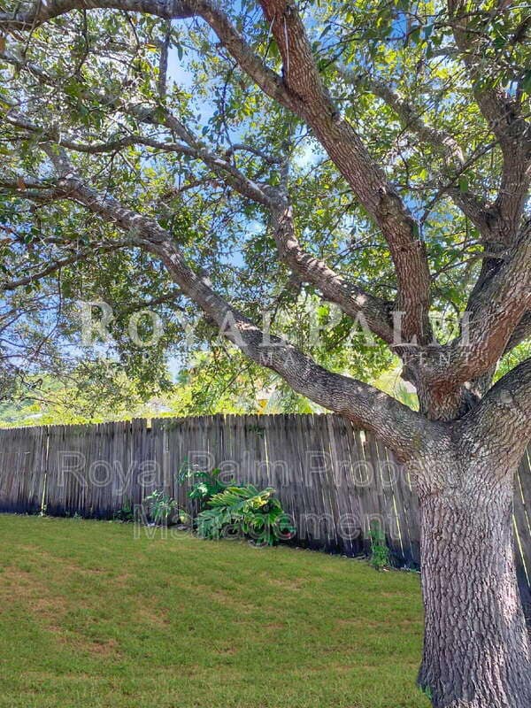 Building Photo - 13037 First Street- 2