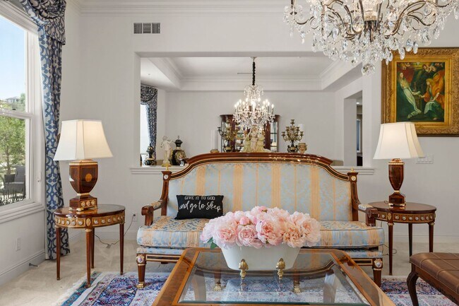 Building Photo - Exquisite Luxury Living in the Moorpark Country Club Estates