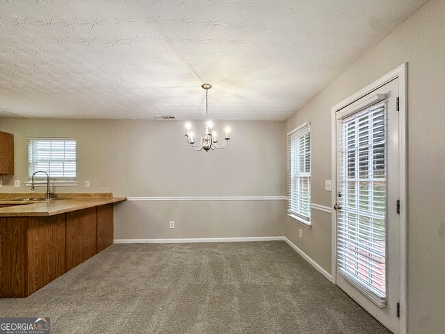 Building Photo - 236 Sableshire Way