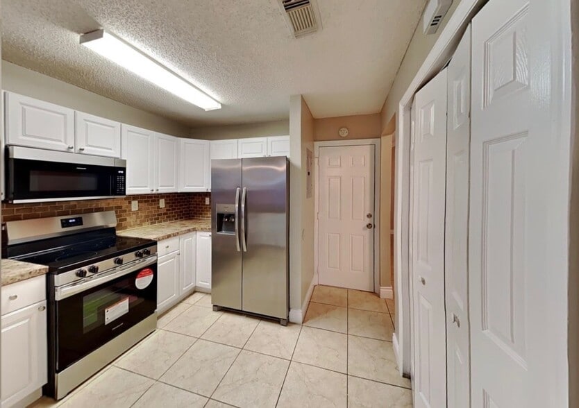 Building Photo - 14690 SW 169th Terrace