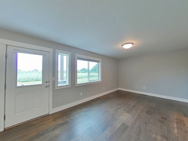 Building Photo - Stunning 3-bedroom, 2.5-bathroom condo with attached 2 stall garage!