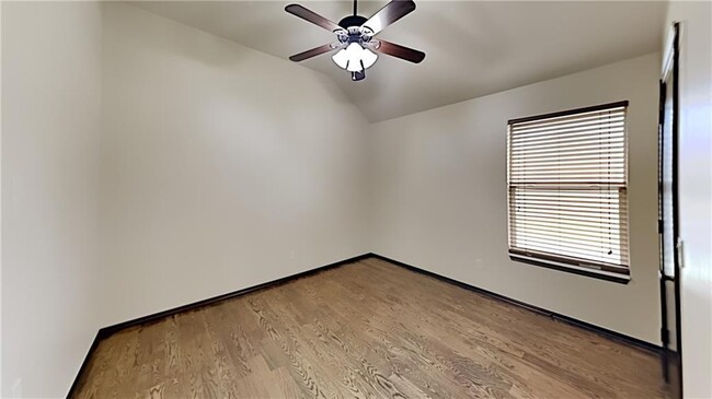 Building Photo - 4916 SW 127th St