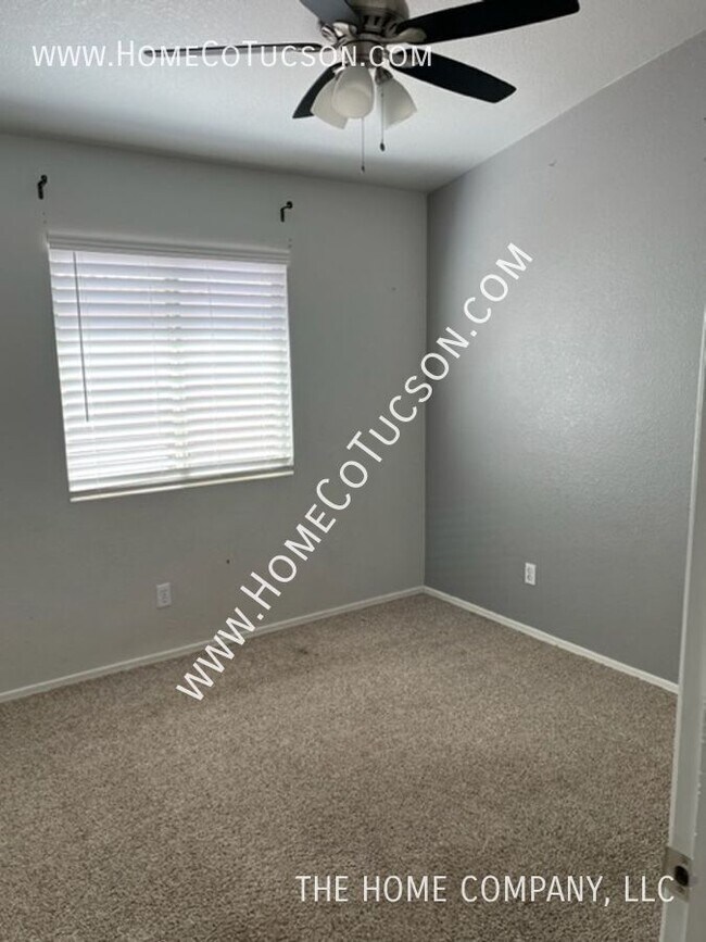 Building Photo - 9640 E Mt Baldy Way