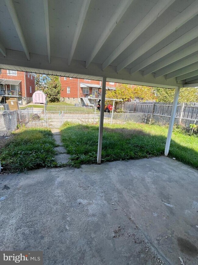 Building Photo - 1236 Deanwood Rd