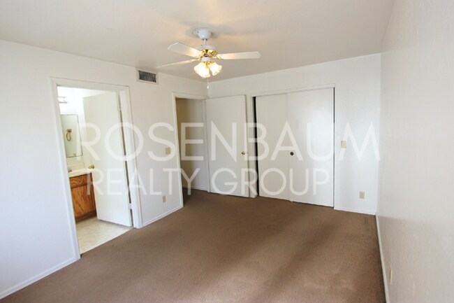 Building Photo - 507 E 10th Ave