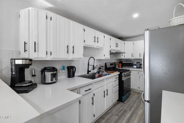 Building Photo - 11798 Kagel Canyon St