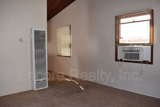 Building Photo - 3931 Mason St