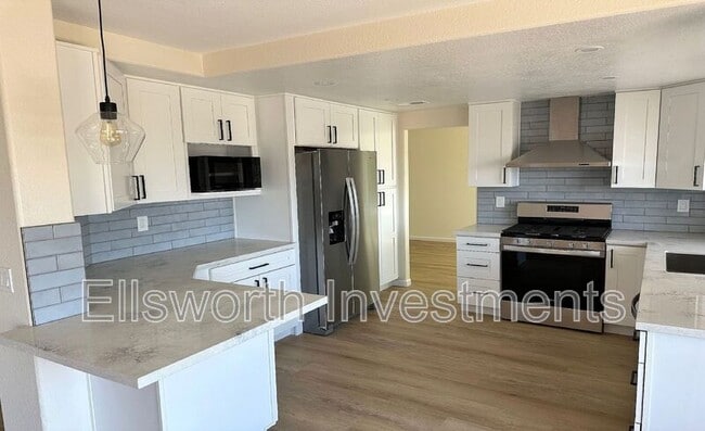 Building Photo - 10195 Bluestone Ct