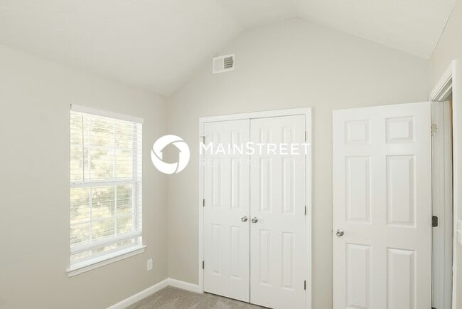 Building Photo - 3 Bedroom Pet-Friendly Home in Union City, GA with Main Street Renewal