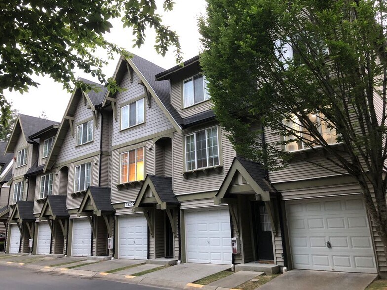 Building Photo - 18270 Northeast 97th Way