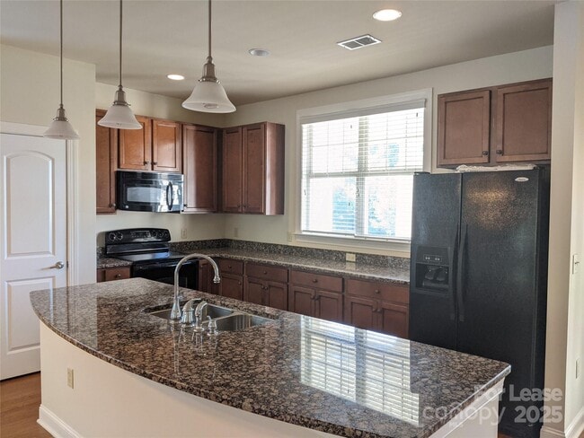 Building Photo - 119 Steinbeck Wy