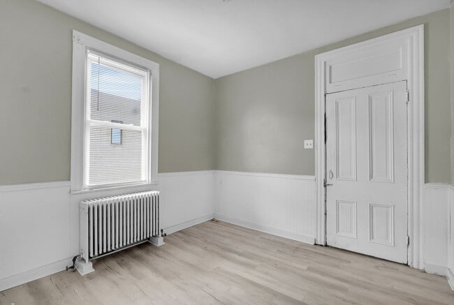 Building Photo - 3 BR 2 bath Bloomfield/Upper Lawrenceville...