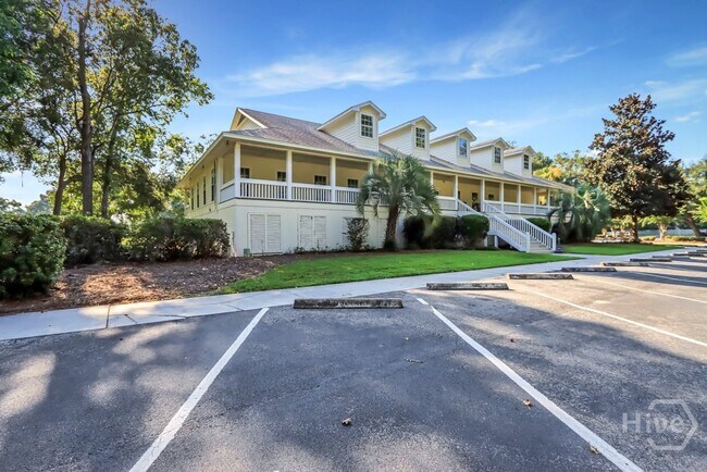 Building Photo - 120 Oak Ridge Cir