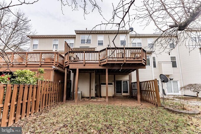 Building Photo - 43738 Clemens Terrace