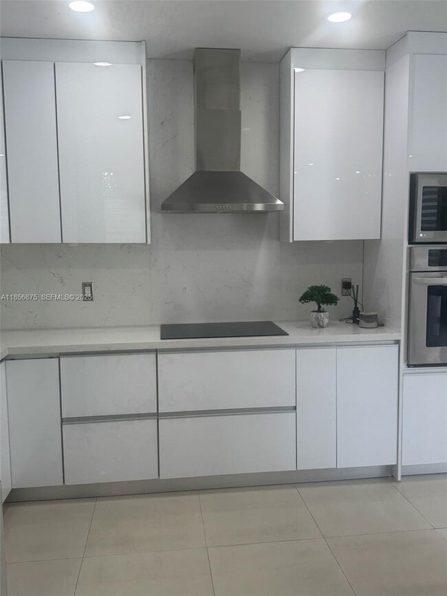 Building Photo - 3521 W 86th Terrace