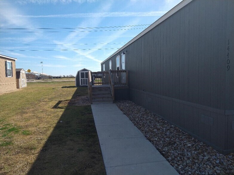 Building Photo - 14409 Whisper Rill Ln