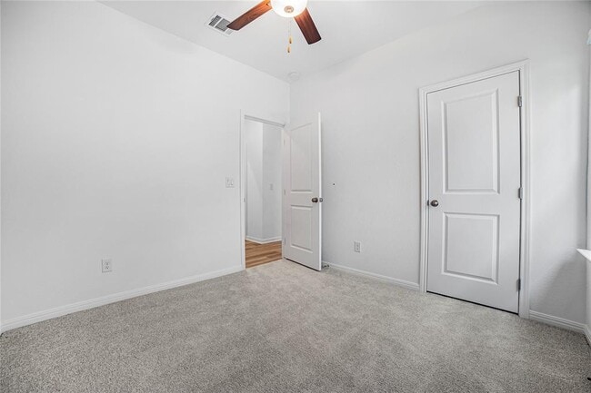 Building Photo - 412 Breccia Trl