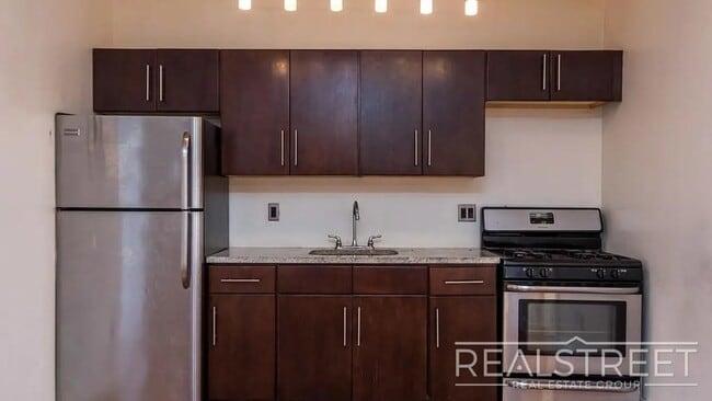 Building Photo - 41 Havemeyer St