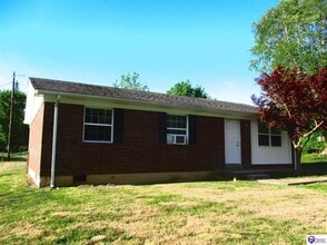 Building Photo - 102 Front 9 Dr