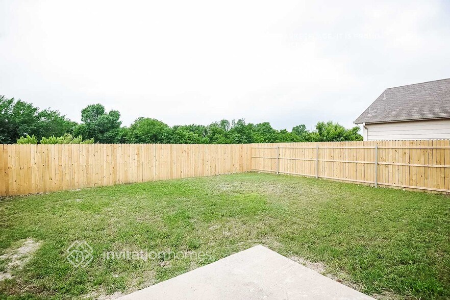 Building Photo - 5937 Missy Ln