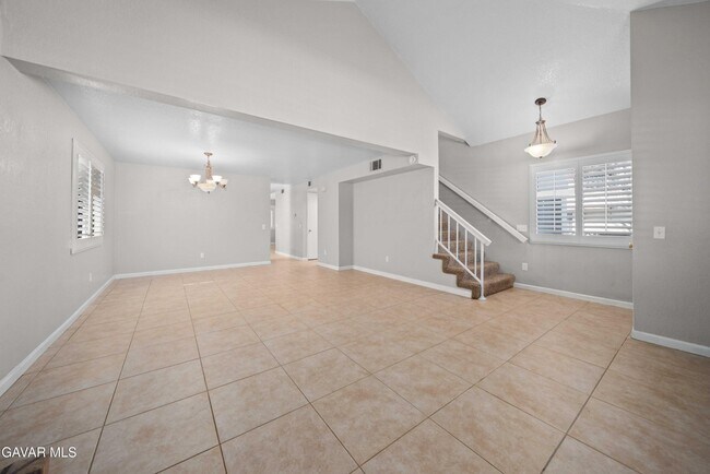 Building Photo - 43007 Pearlwood Dr
