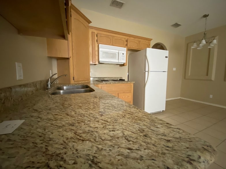 Building Photo - 2500 N J St